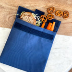 Načíst obrázek do prohlížeče Galerie, Yumbox POCHETTE - zero waste sáček na sendviče - Námořnická modrá - Velcro
